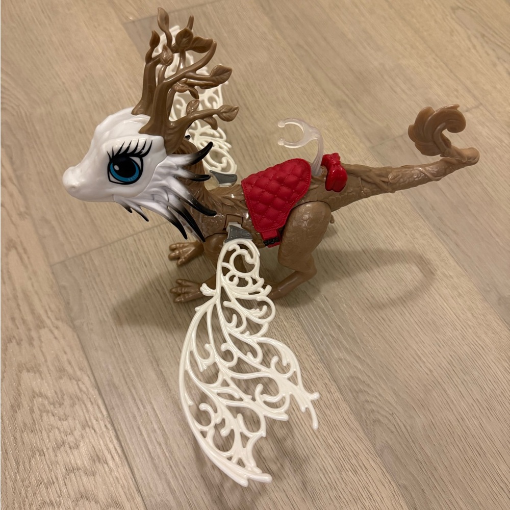 2015 Mattel Ever After High-Dragon Games BRAEBYRN DRAGON